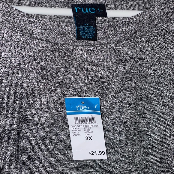 Plus size gray metallic silver top - Picture 4 of 5